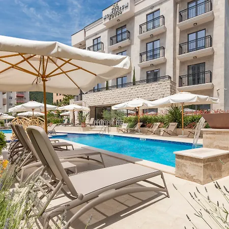 Boutique Hotel Momentum By Aycon-3