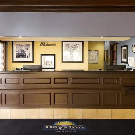 Days Inn & Suites By Wyndham Merrillville-2