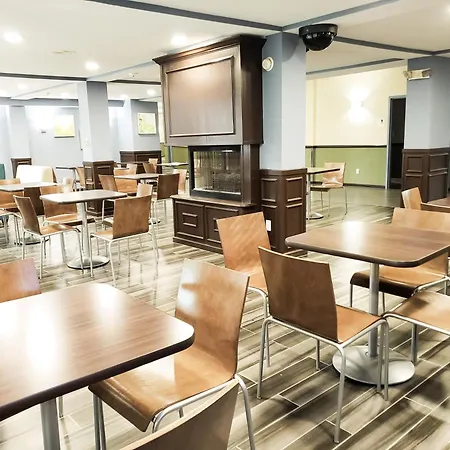 Days Inn & Suites By Wyndham Merrillville-3