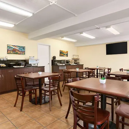 Days Inn By Wyndham Miramichi Nb-3