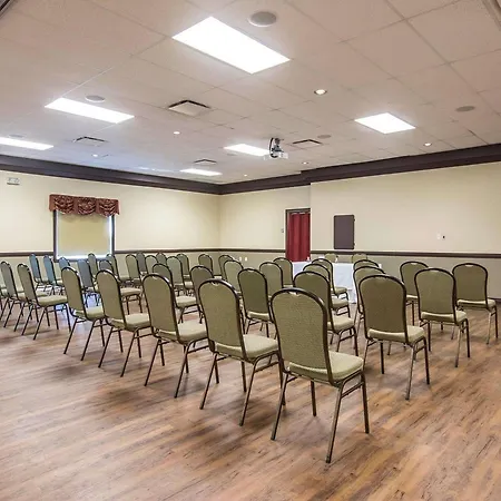 Econo Lodge Inn & Suites-2