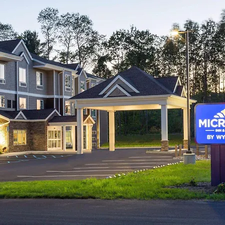 Microtel Inn & Suites By Wyndham Amsterdam Ny-2