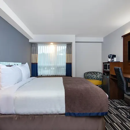 Microtel Inn & Suites By Wyndham Portage La Prairie-2