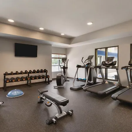 Microtel Inn & Suites By Wyndham Portage La Prairie-3