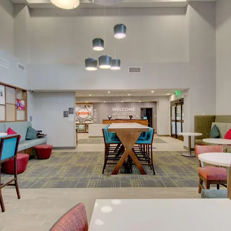 Hampton Inn & Suites Portland West-2