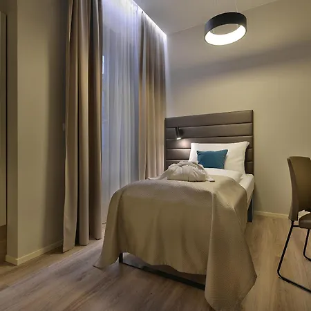 EA Hotel New Town-3