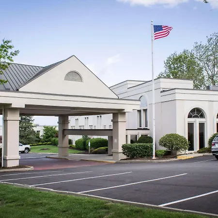 Econo Lodge Wickliffe - Cleveland East-3