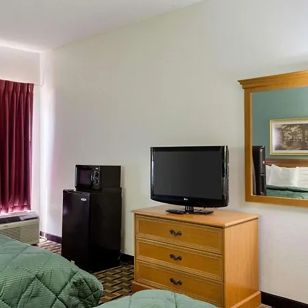 Quality Inn Magee-2
