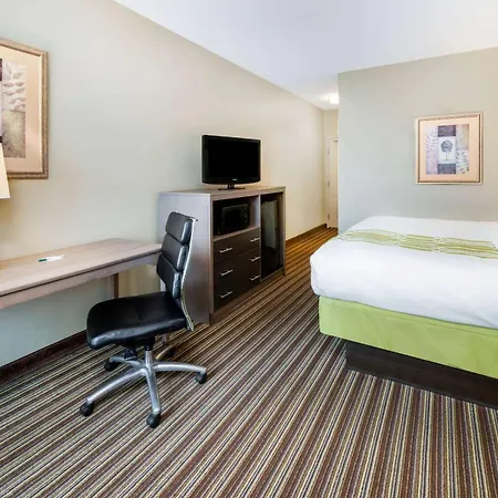 La Quinta Inn & Suites By Wyndham Broussard - Lafayette Area-2