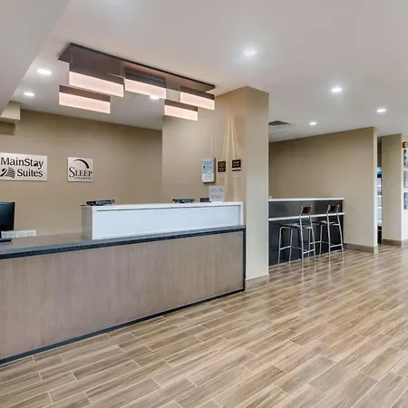 Mainstay Suites Bricktown - Near Medical Center-3