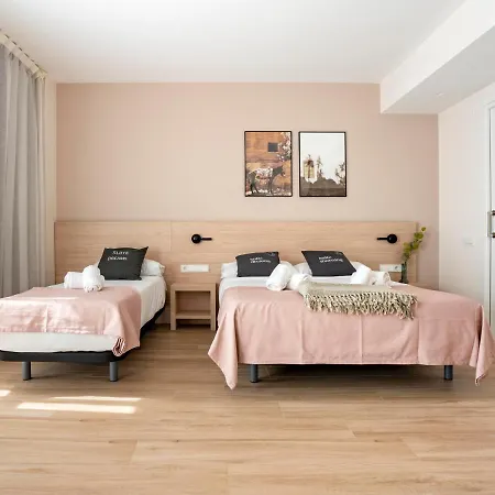 limehome Barcelona Carrer de Besalú 82-3