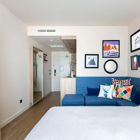 Hampton By Hilton Barcelona Fira Gran Via-2