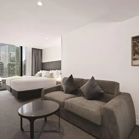 Vibe Hotel Melbourne-3