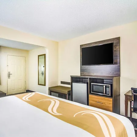 Quality Inn & Suites Lake City-3