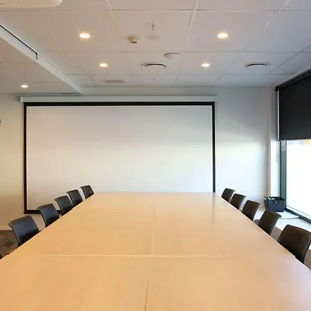 Ramada By Wyndham Wellington Taranaki Street-2