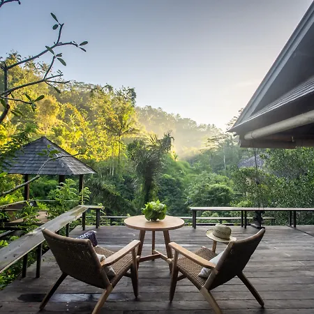 Buahan, A Banyan Tree Escape-2