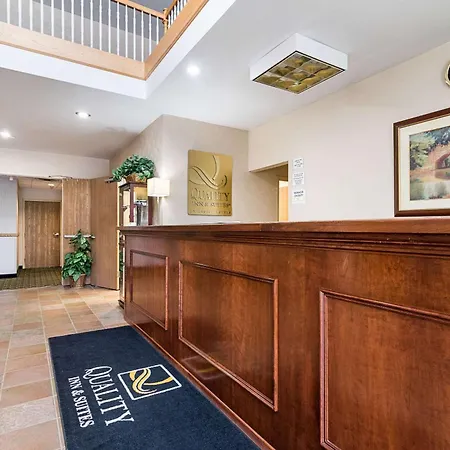 Quality Inn & Suites Schoharie Near Howe Caverns-2