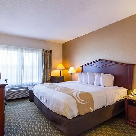 Quality Inn Fairmont-3