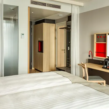 Intercityhotel Amsterdam Schiphol Airport-2