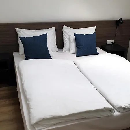 Res City Residence Hotel Budapest-2