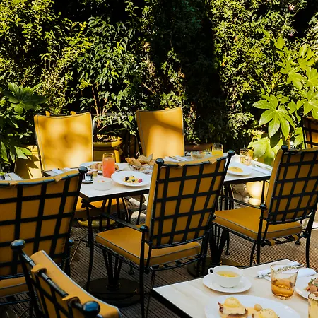 Hôtel Madame Rêve-3