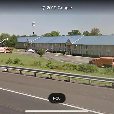 Economy Inn & Suites-3