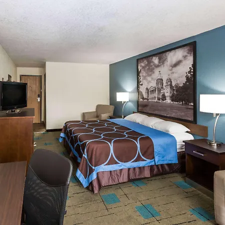Super 8 By Wyndham Urbandale/Des Moines Area-2