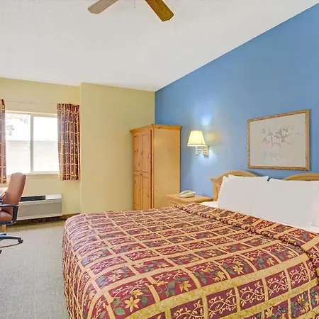 Days Inn By Wyndham Lehi-3