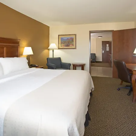 Holiday Inn Express & Suites Trinidad By Ihg-3