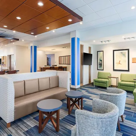 Holiday Inn Express & Suites Chicago O'Hare Airport By Ihg-3