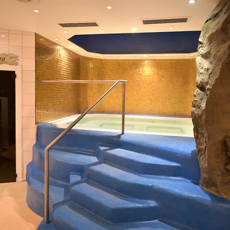 Hotel Alexandra-2