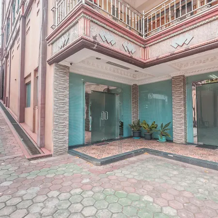 Super Oyo 1640 Fallinda Hotel-3