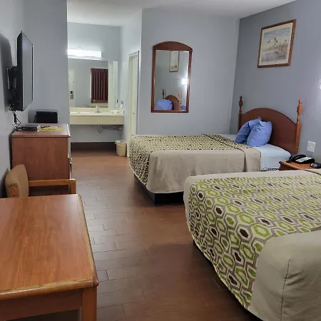 Scottish Inn & Suites-2