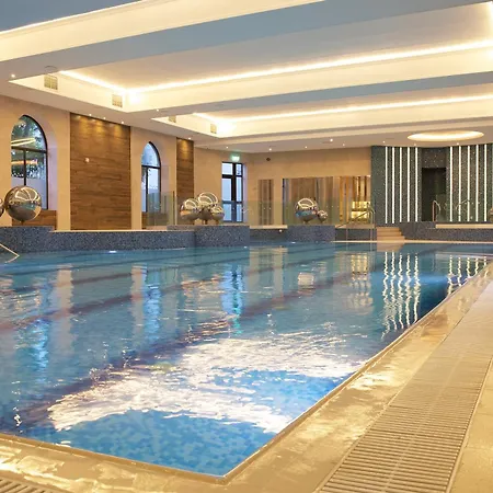 Westport Plaza Hotel, Spa & Leisure-2