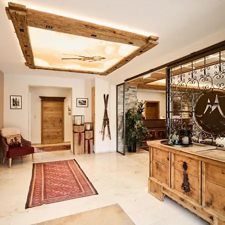 "Quality Hosts Arlberg Hotel Garni Moessmer"-2