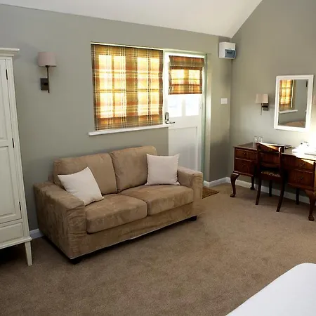 The Bull Inn Lodges-3
