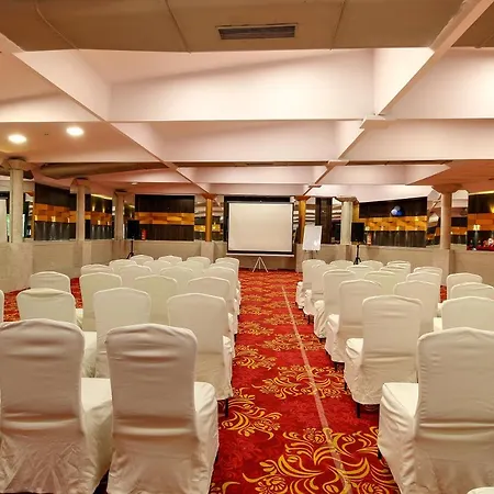 Hotel Mumbai House Juhu Santacruz West-3