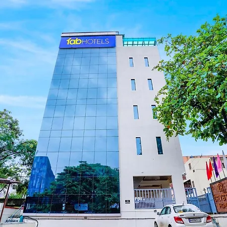 Fabhotel Crystal Homes - Nr Rajaram Bhiku Stadium-3
