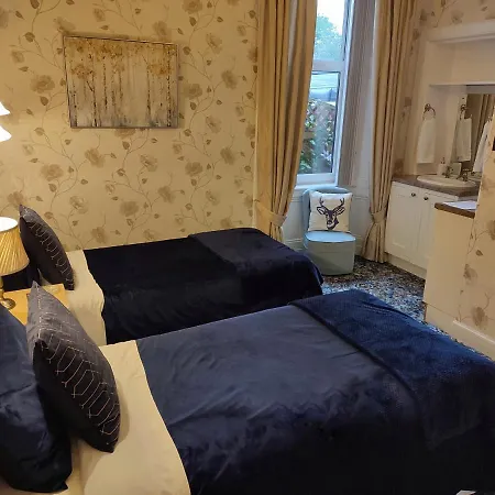 Dunallan Guest House-3