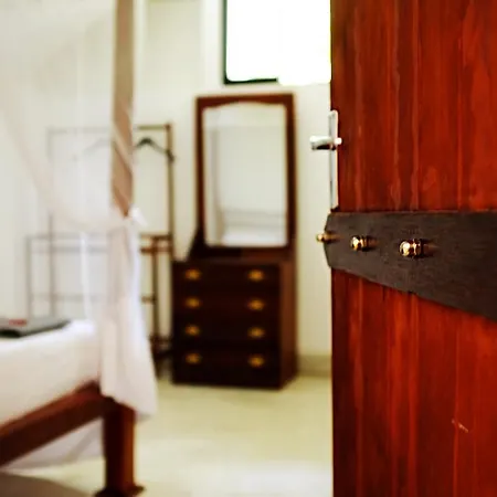 Pedlar 62 Guest House-2