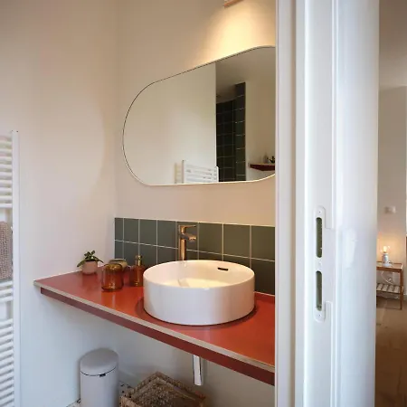 Rute - Bed No Breakfast-3