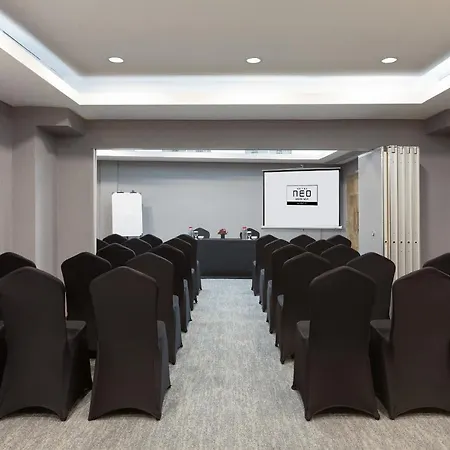 Hotel Neo Gading Solo-2