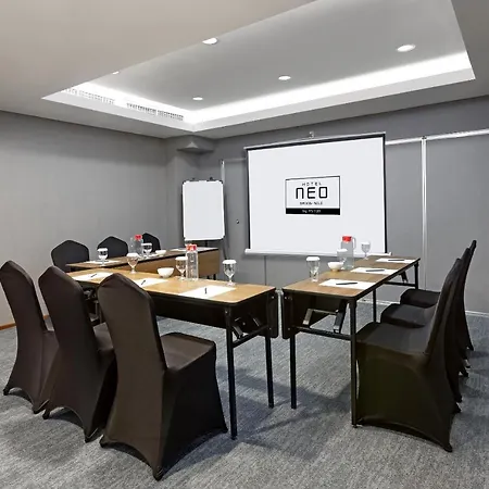 Hotel Neo Gading Solo-3