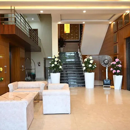 Hotel Vasdaa Grand-3