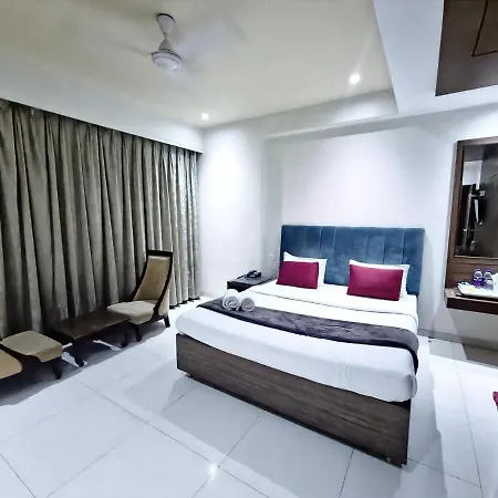 Hotel City Heart Shirdi-3