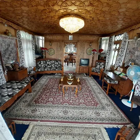 Palace Heights Houseboats-2
