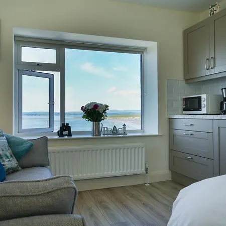 The Gaslight Inn Self Catering Holiday Apartments Rossnowlagh Donegal-2