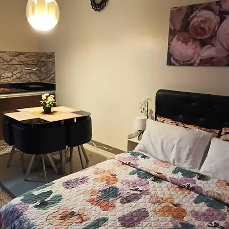 Katliza Condotel Kassel Residences-3
