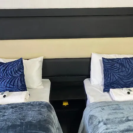 Soweto Towers Guest Accommodation-2