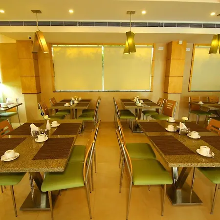 Hotel Hillway Park-2